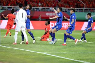 王大雷社媒晒照：第三次出征亚洲杯，一定要加油啊